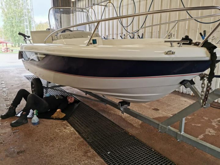 مونكفورش  للعناية بالسيارات